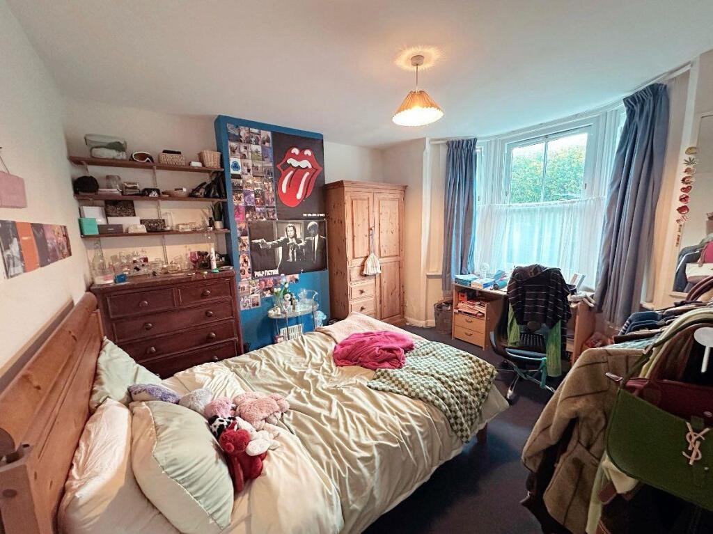 4 bed Detached for rent in Sandford-on-Thames. From North Oxford Property Service - Oxford