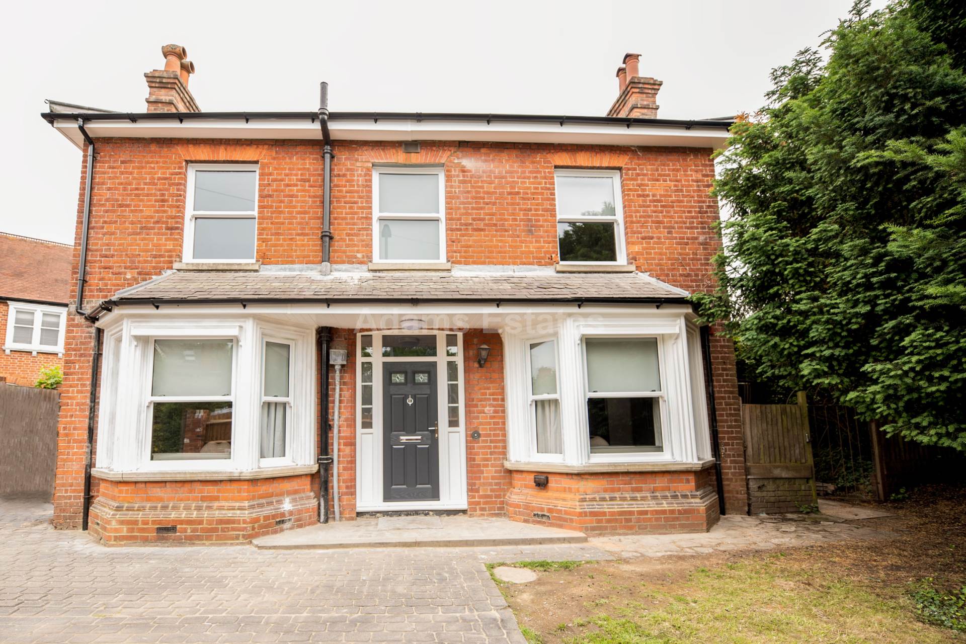 9 bed Detached for rent in Reading. From Student Holmes - University Office
