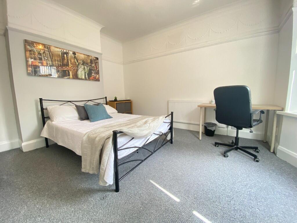 3 bed Semi Detached for rent in Netherton. From Student Haven - Huddersfield 3 bed Semi Detached for rent in Netherton. From Student Haven - Huddersfield