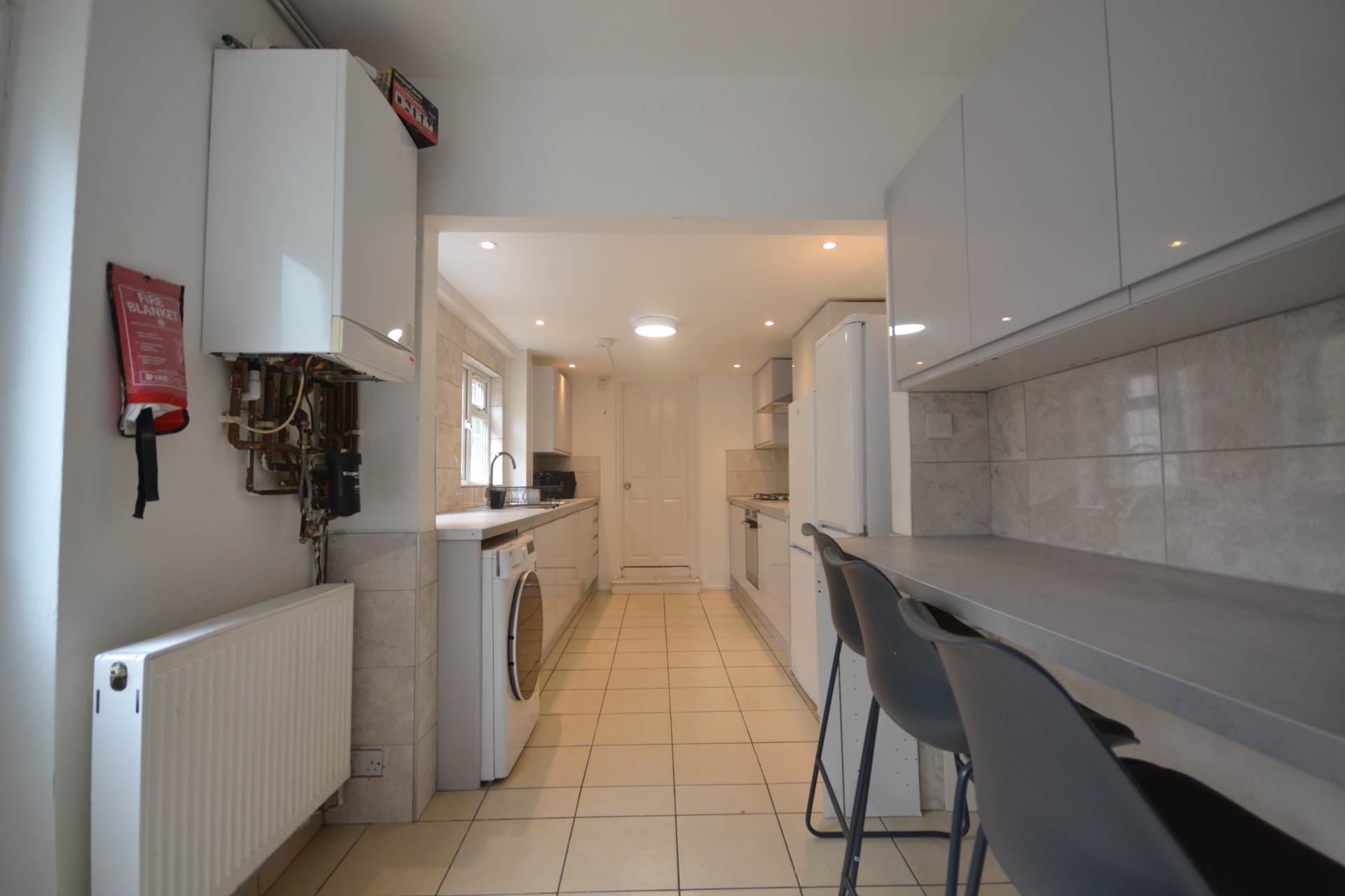 5 bed Mid Terraced House for rent in Reading. From Westgate Students