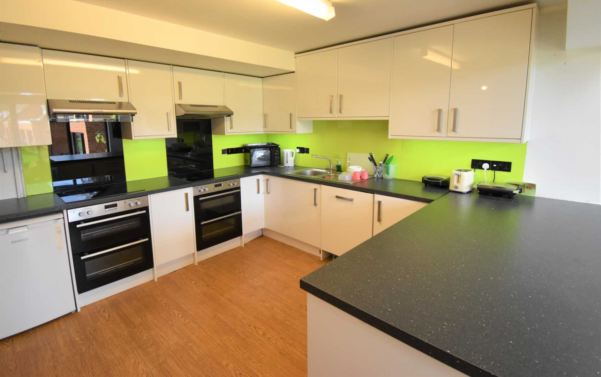 8 bed House (unspecified) for rent in Reading. From Westgate Students 8 bed House (unspecified) for rent in Reading. From Westgate Students
