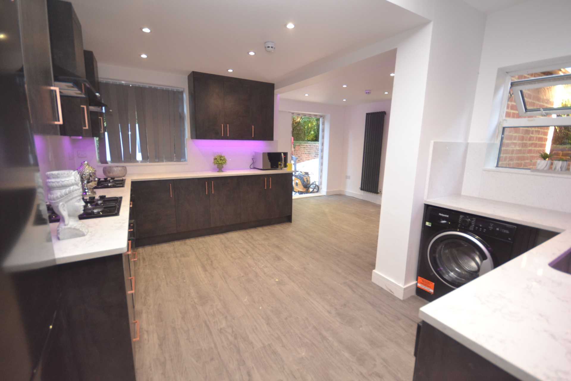 9 bed Semi Detached for rent in Reading. From Westgate Students