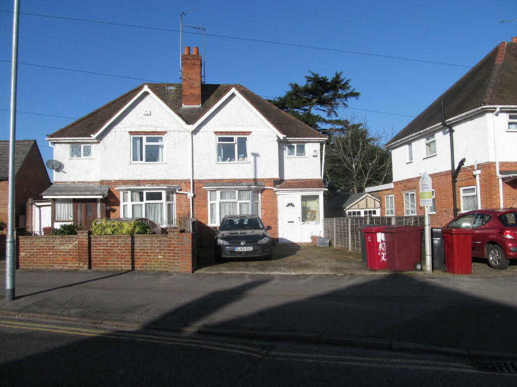 4 bed Semi Detached for rent in Reading. From Cintra Estates - Reading