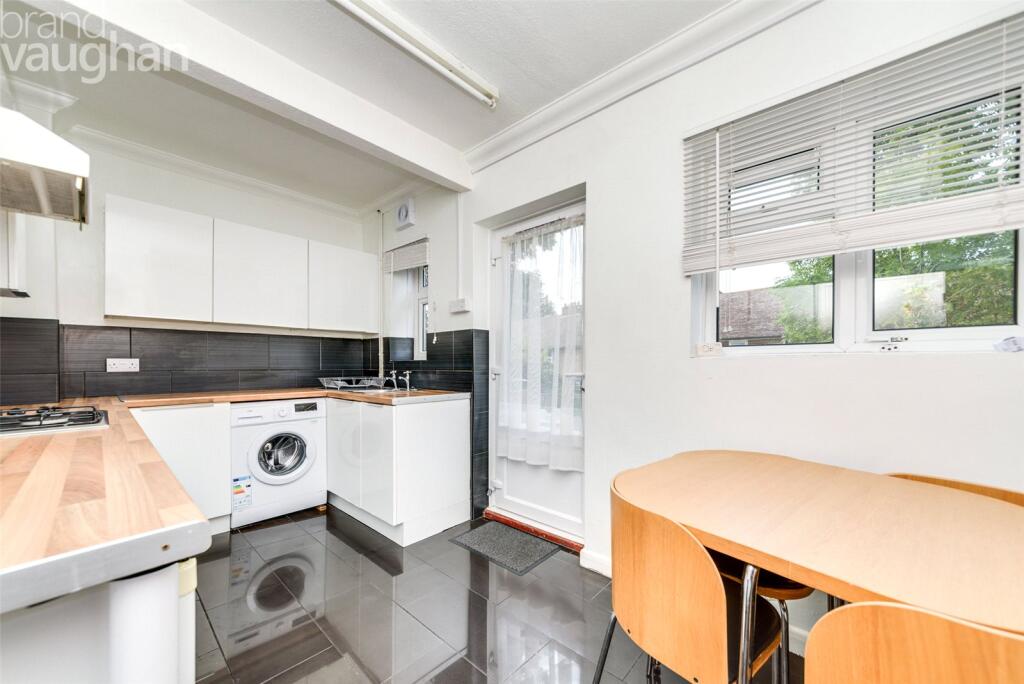 4 bed Semi Detached for rent in Ovingdean. From Brand Vaughan - Student Lettings - Brighton