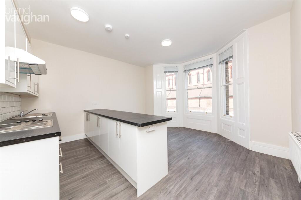 2 bed 1st Floor Flat for rent in Ovingdean. From Brand Vaughan - Student Lettings - Brighton