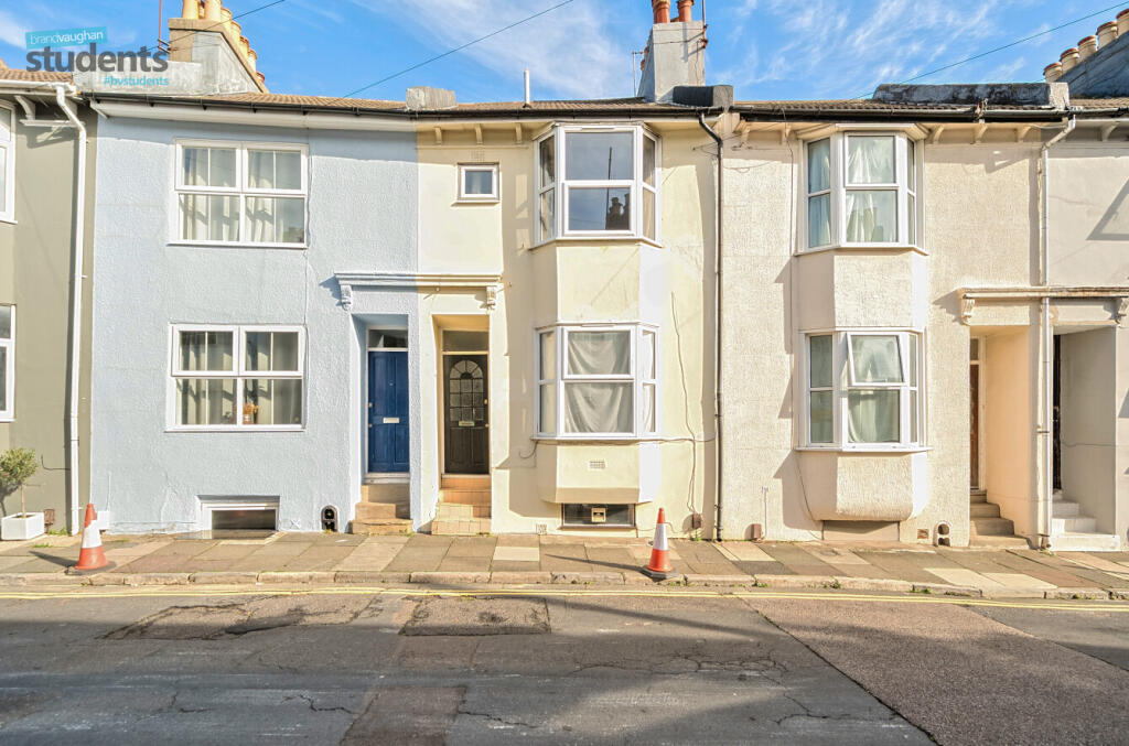 4 bed Mid Terraced House for rent in Ovingdean. From Brand Vaughan - Student Lettings - Brighton