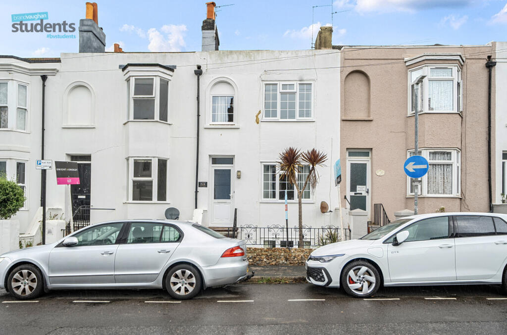 3 bed Mid Terraced House for rent in Brighton and Hove. From Brand Vaughan - Student Lettings - Brighton 3 bed Mid Terraced House for rent in Brighton and Hove. From Brand Vaughan - Student Lettings - Brighton