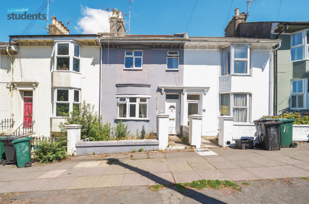 6 bed Mid Terraced House for rent in Ovingdean. From Brand Vaughan - Student Lettings - Brighton 6 bed Mid Terraced House for rent in Ovingdean. From Brand Vaughan - Student Lettings - Brighton