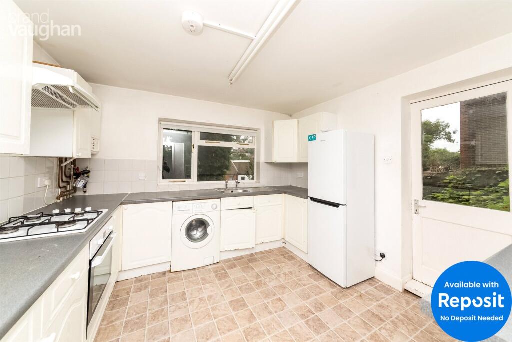 4 bed Mid Terraced House for rent in Ovingdean. From Brand Vaughan - Student Lettings - Brighton