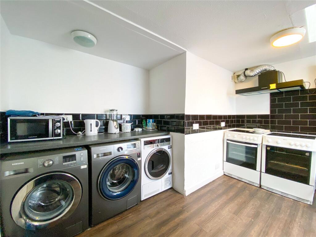 4 bed House Share for rent in Brighton and Hove. From Brand Vaughan - Student Lettings - Brighton 4 bed House Share for rent in Brighton and Hove. From Brand Vaughan - Student Lettings - Brighton
