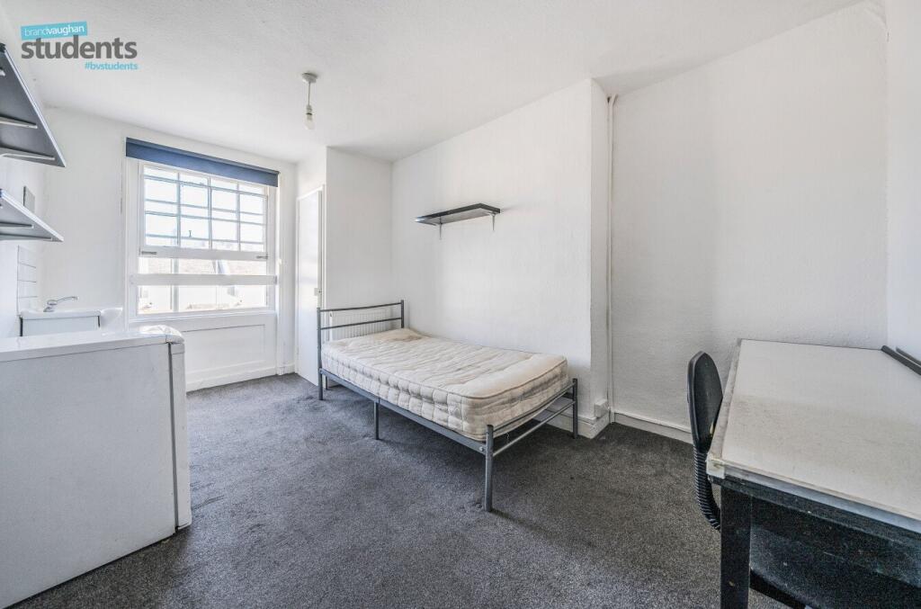 4 bed House Share for rent in Brighton and Hove. From Brand Vaughan - Student Lettings - Brighton