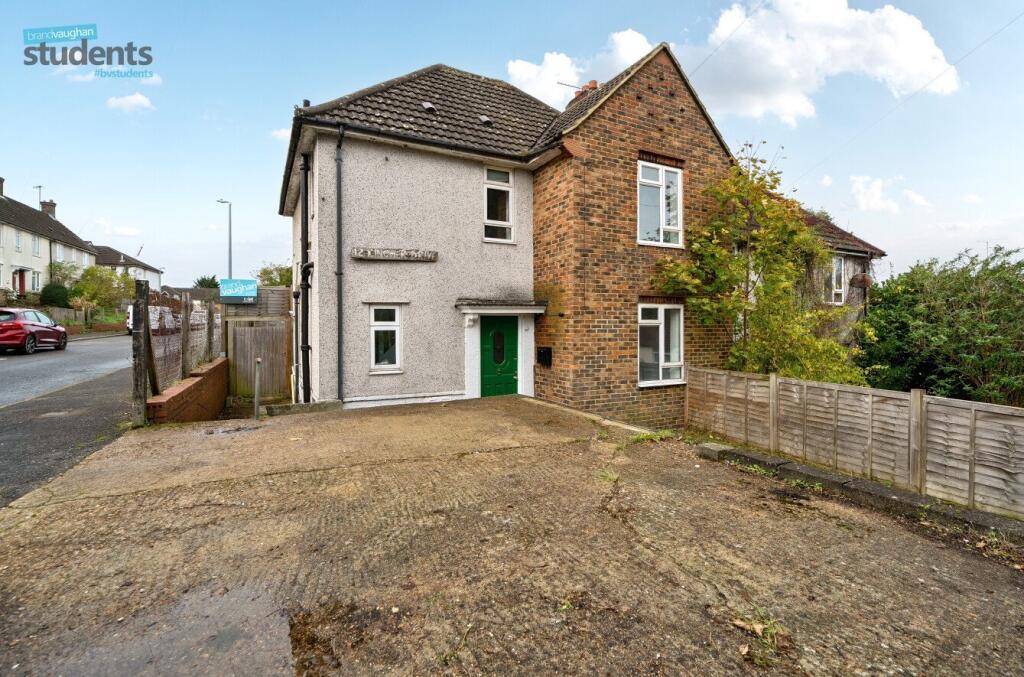 3 bed Detached for rent in Falmer. From Brand Vaughan - Student Lettings - Brighton