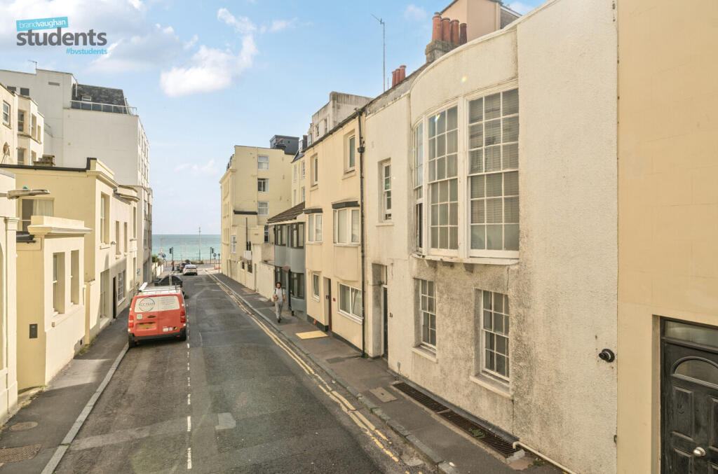 6 bed Mid Terraced House for rent in Brighton and Hove. From Brand Vaughan - Student Lettings - Brighton
