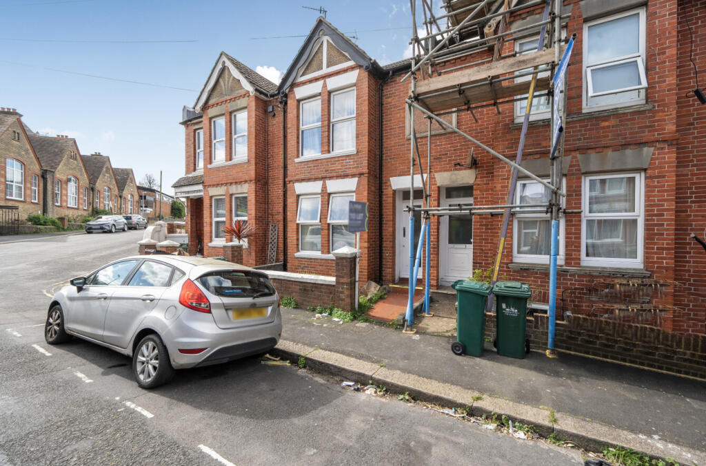 4 bed Mid Terraced House for rent in Ovingdean. From Brand Vaughan - Student Lettings - Brighton