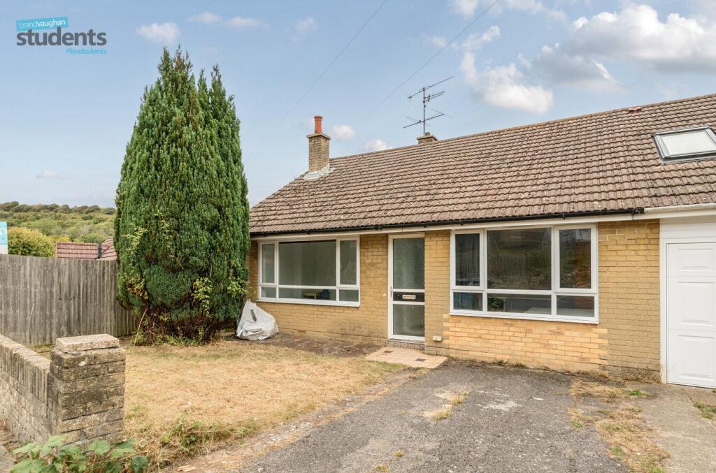 5 bed Detached for rent in Falmer. From Brand Vaughan - Student Lettings - Brighton
