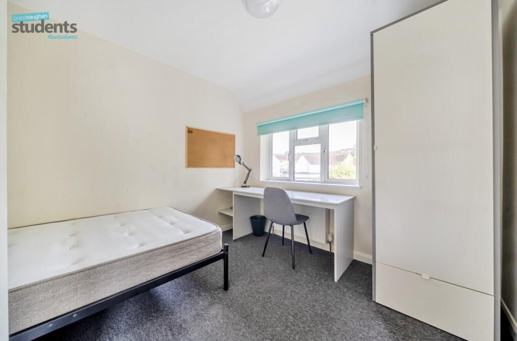 5 bed Semi Detached for rent in Falmer. From Brand Vaughan - Student Lettings - Brighton