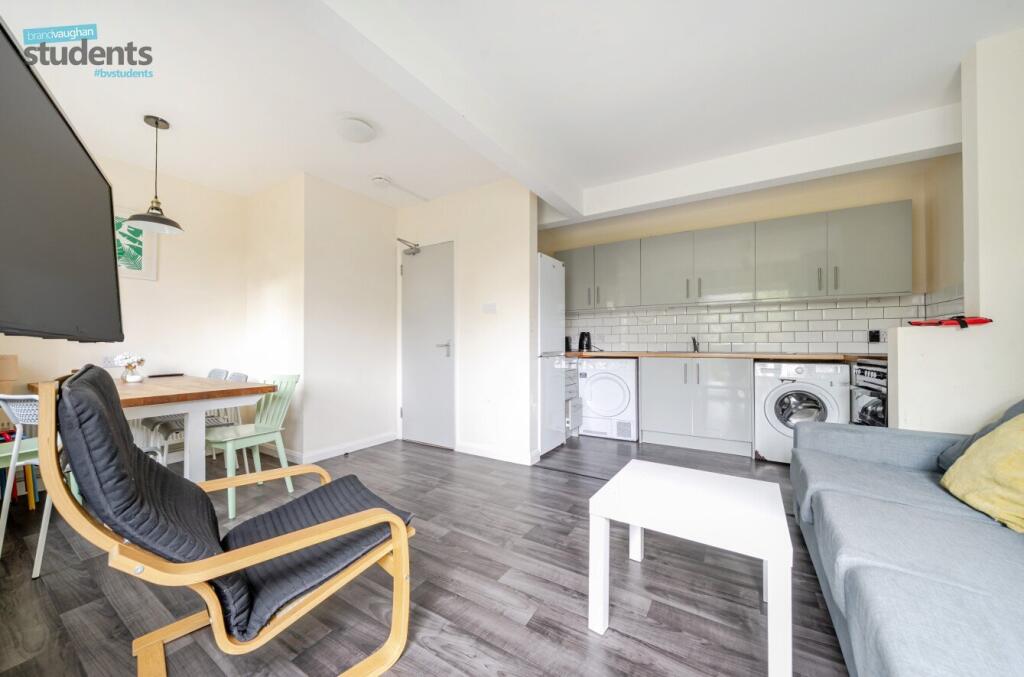 4 bed Semi Detached for rent in Falmer. From Brand Vaughan - Student Lettings - Brighton