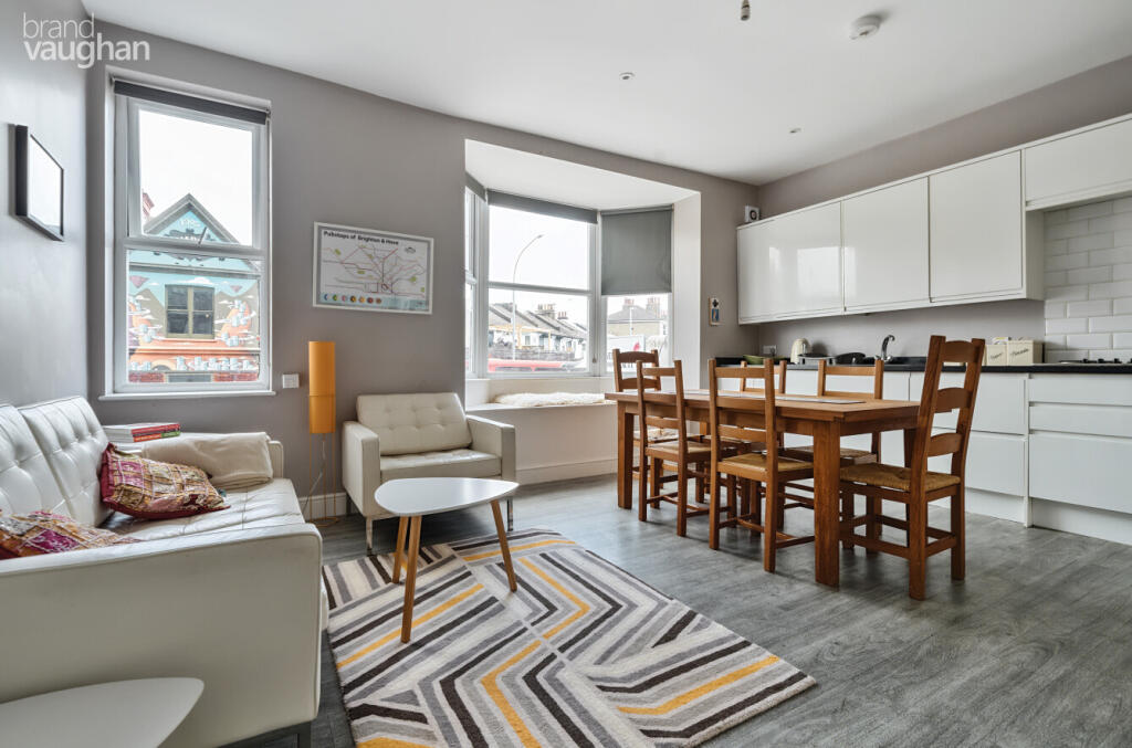 5 bed Mid Terraced House for rent in Brighton and Hove. From Brand Vaughan - Student Lettings - Brighton