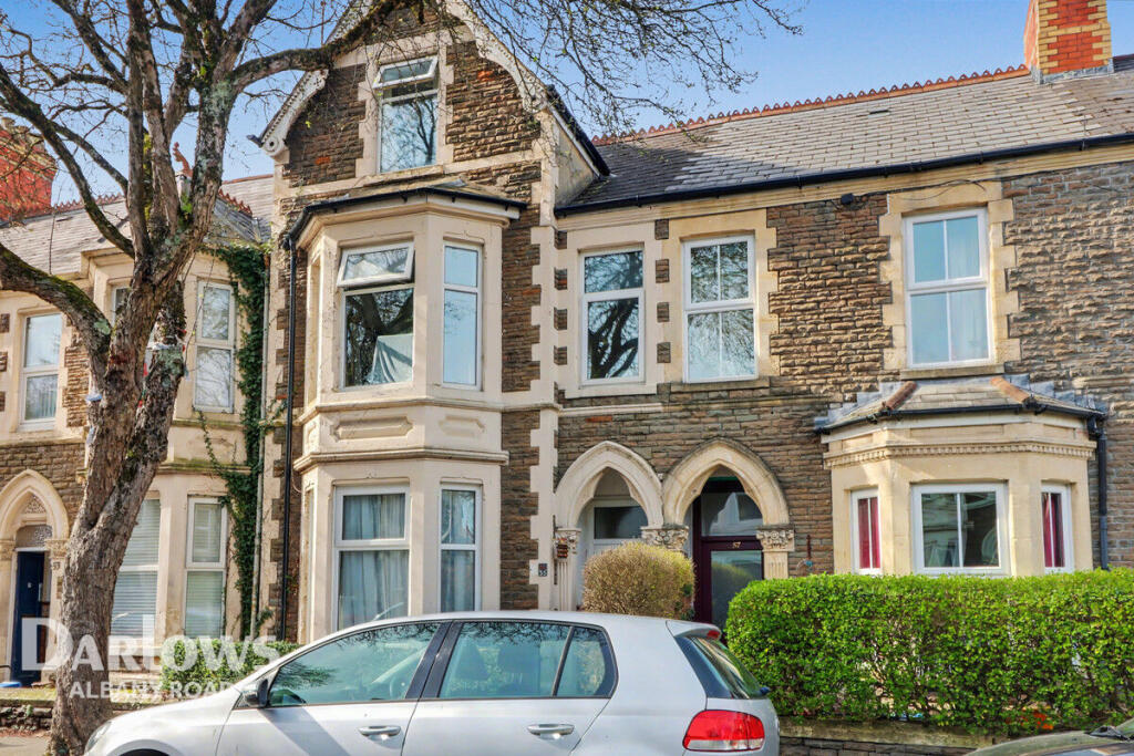 7 bed Mid Terraced House for rent in Cardiff. From Darlows - Albany Road