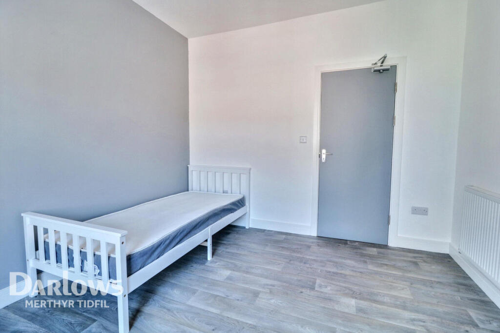 1 bed House Share for rent in Ebbw Vale. From Darlows - Merthyr Tydfil
