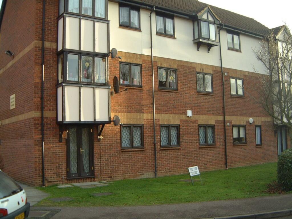 1 bed 1st Floor Flat for rent in Hendon. From S H Properties Hendon