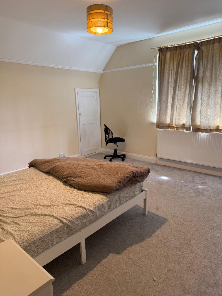 1 bed House Share for rent in London. From S H Properties Hendon