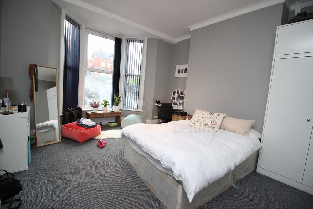 8 bed House Share for rent in Leeds. From Big Blue Lettings - Leeds