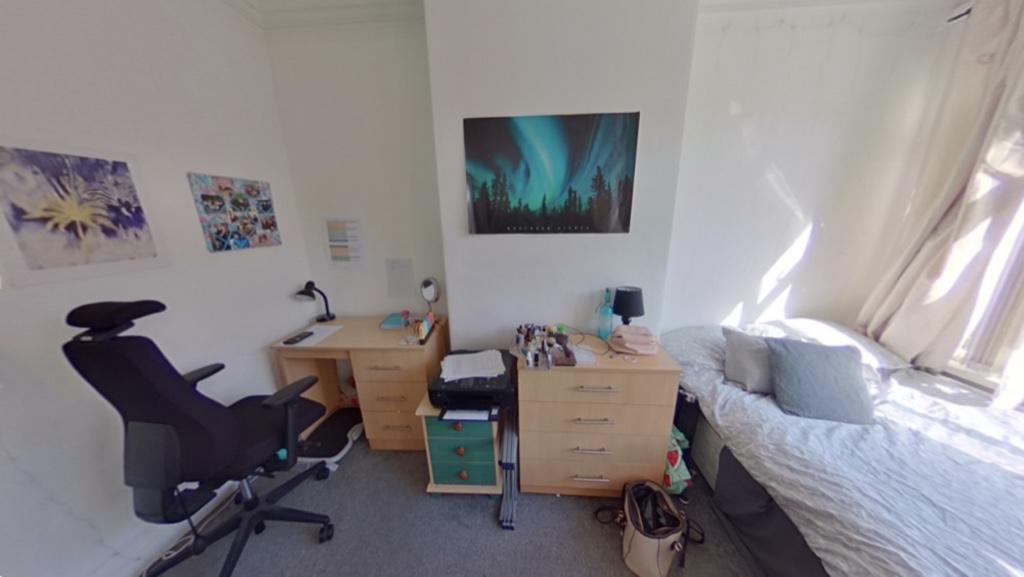 6 bed Mid Terraced House for rent in Leeds. From Big Blue Lettings - Leeds