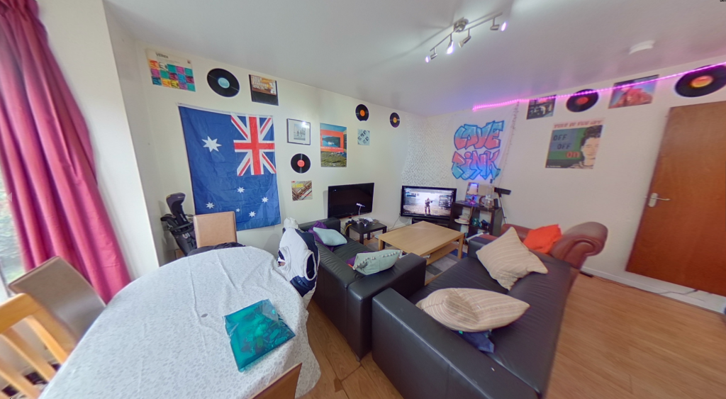 10 bed Mid Terraced House for rent in Leeds. From Big Blue Lettings - Leeds