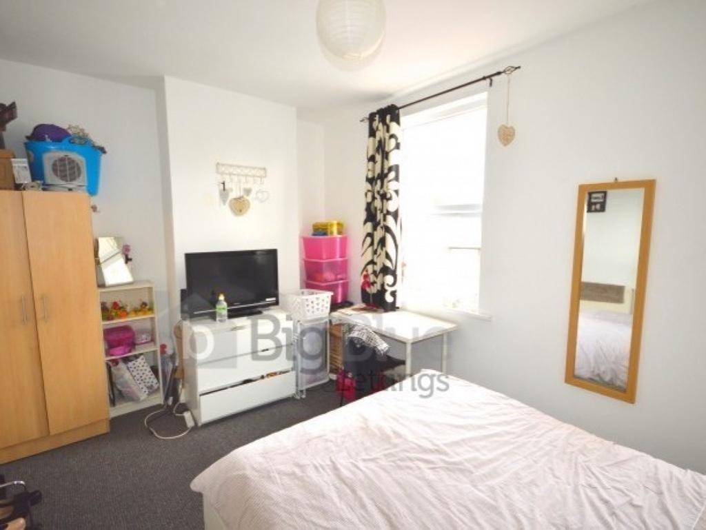 6 bed House Share for rent in Leeds. From Big Blue Lettings - Leeds