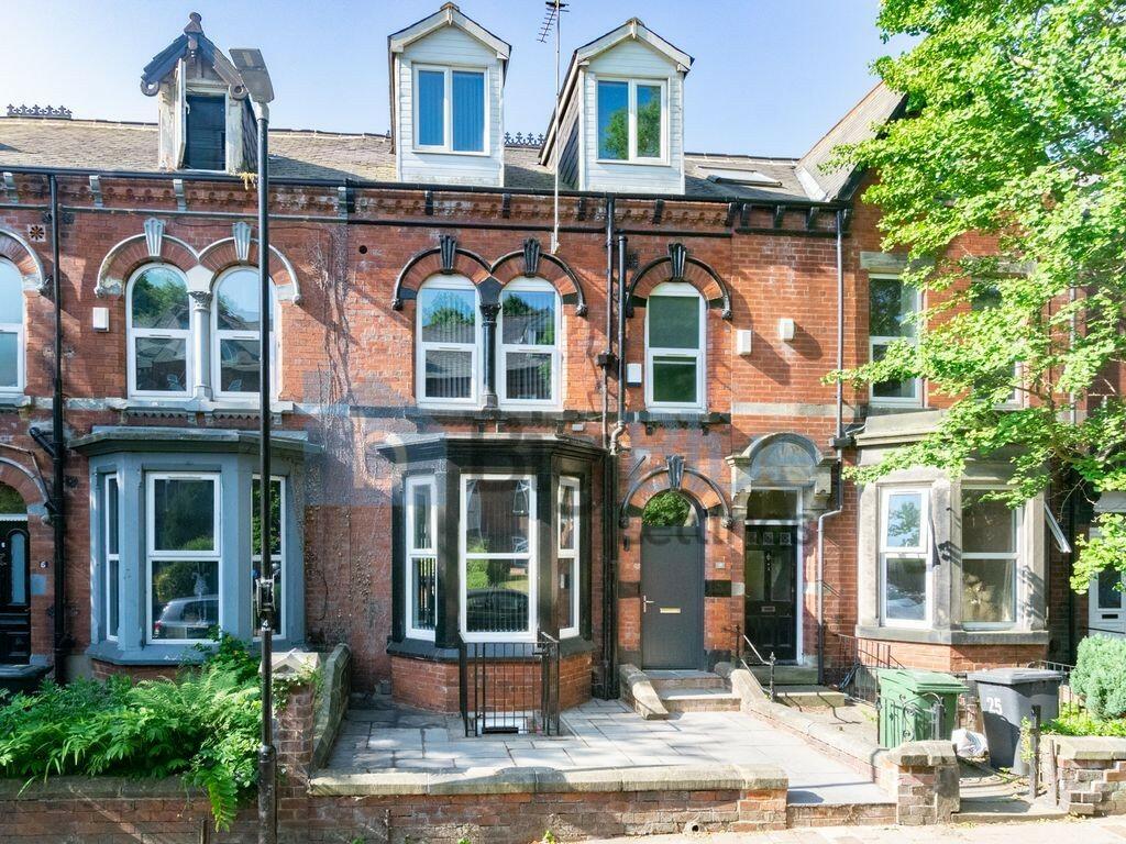 9 bed Mid Terraced House for rent in Leeds. From Big Blue Lettings - Leeds