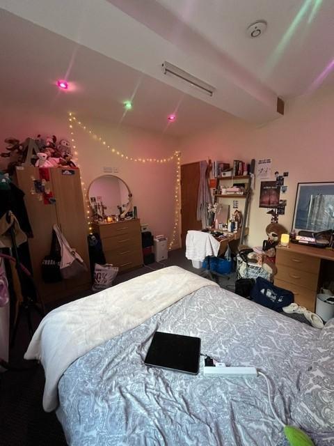 2 bed Mid Terraced House for rent in Leeds. From Big Blue Lettings - Leeds