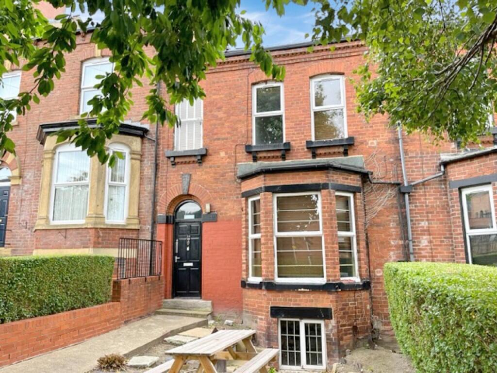 6 bed Mid Terraced House for rent in Leeds. From Big Blue Lettings - Leeds