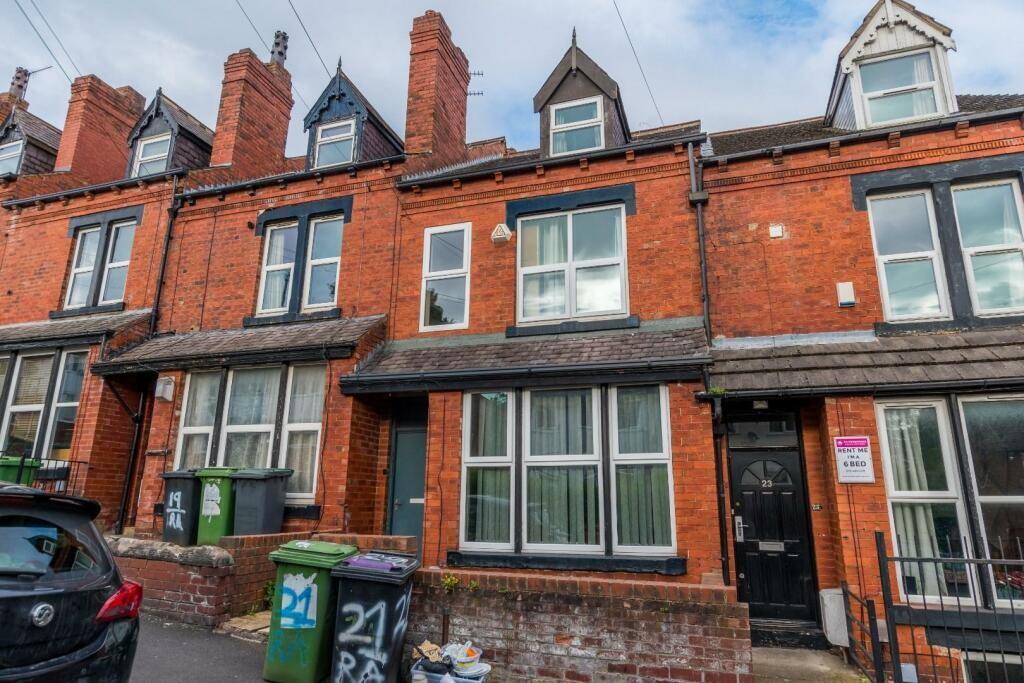 7 bed Mid Terraced House for rent in Leeds. From Big Blue Lettings - Leeds