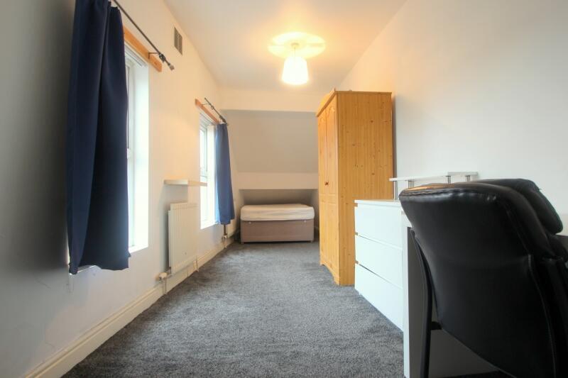 4 bed Mid Terraced House for rent in Leeds. From Big Blue Lettings - Leeds