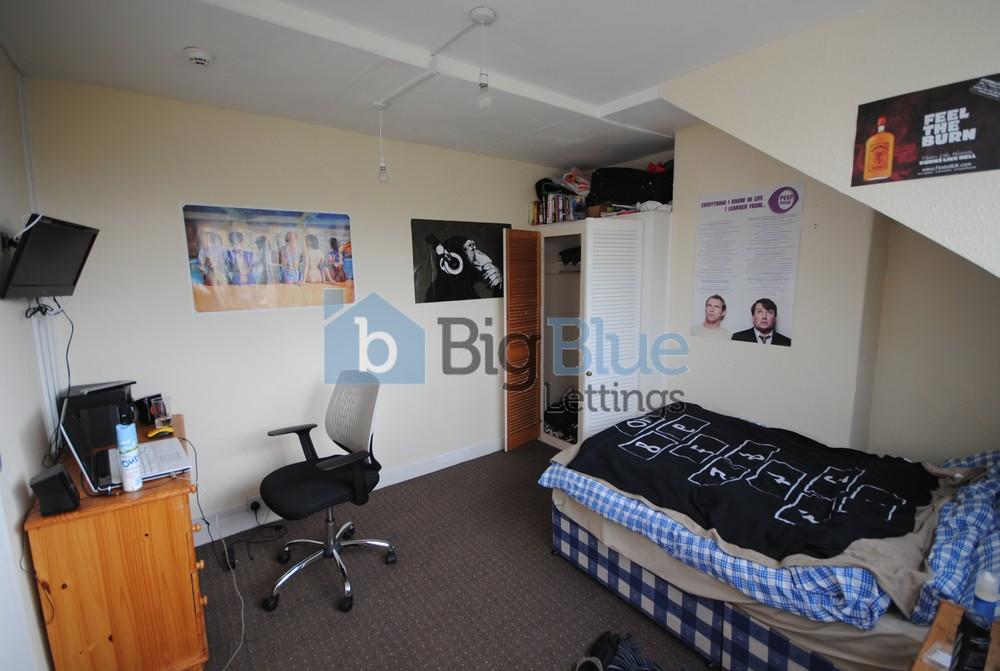 7 bed Mid Terraced House for rent in Leeds. From Big Blue Lettings - Leeds