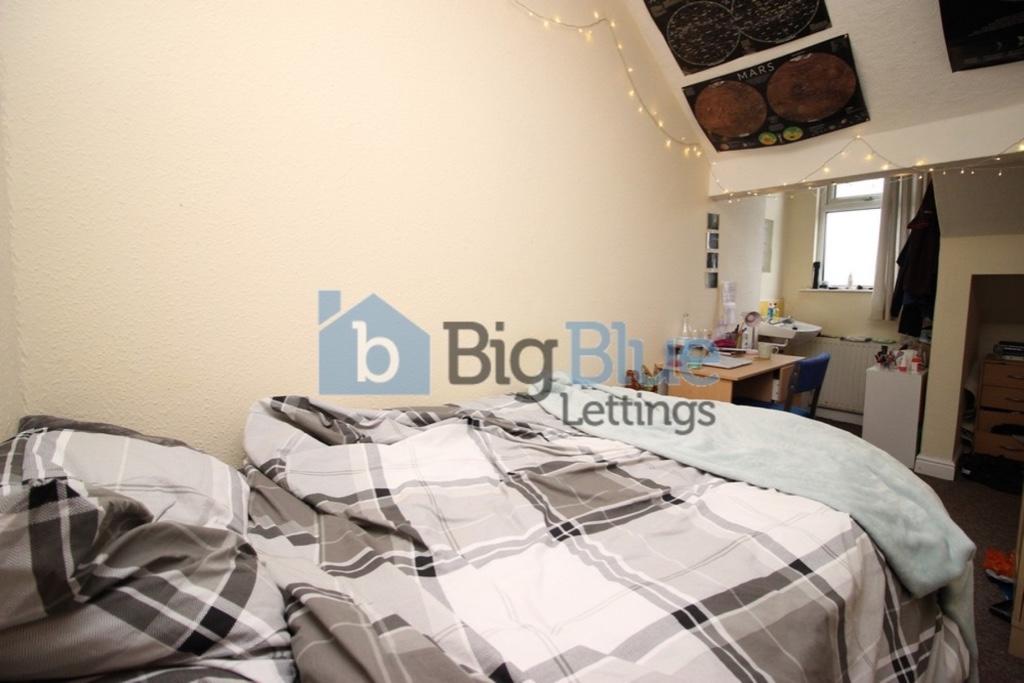 7 bed Mid Terraced House for rent in Leeds. From Big Blue Lettings - Leeds 7 bed Mid Terraced House for rent in Leeds. From Big Blue Lettings - Leeds