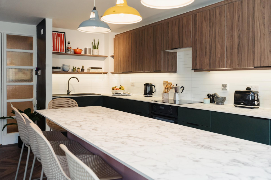 8 bed Mid Terraced House for rent in Leeds. From Big Blue Lettings - Leeds