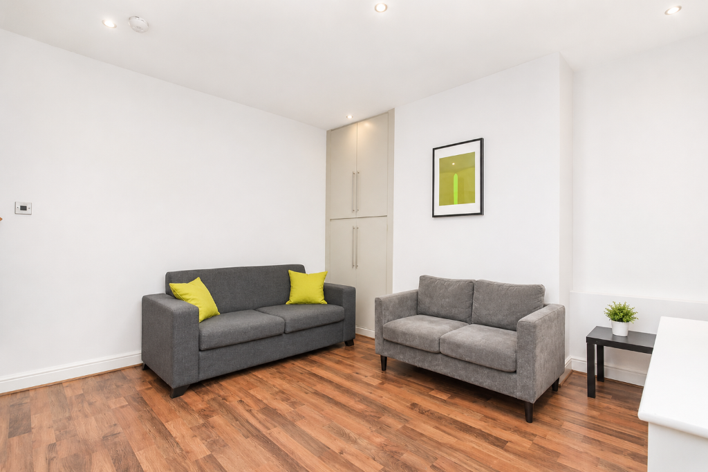 3 bed Mid Terraced House for rent in Leeds. From Big Blue Lettings - Leeds 3 bed Mid Terraced House for rent in Leeds. From Big Blue Lettings - Leeds
