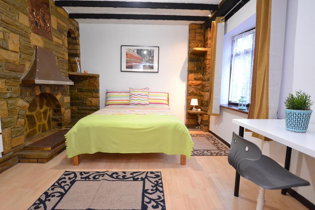 5 bed Mid Terraced House for rent in Stepney. From Prime Land Property - London