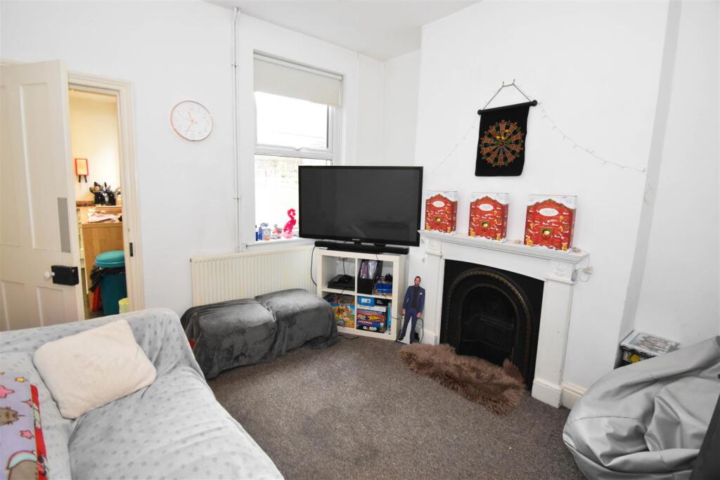 4 bed Detached for rent in Heslington. From Quantum Estate Agents - York