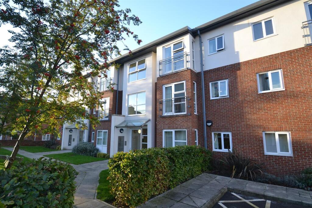 3 bed Detached for rent in Heslington. From Quantum Estate Agents - York