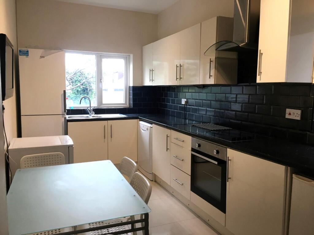 5 bed Detached for rent in Sheffield. From MBA Lettings & Property Management Ltd - Sheffield