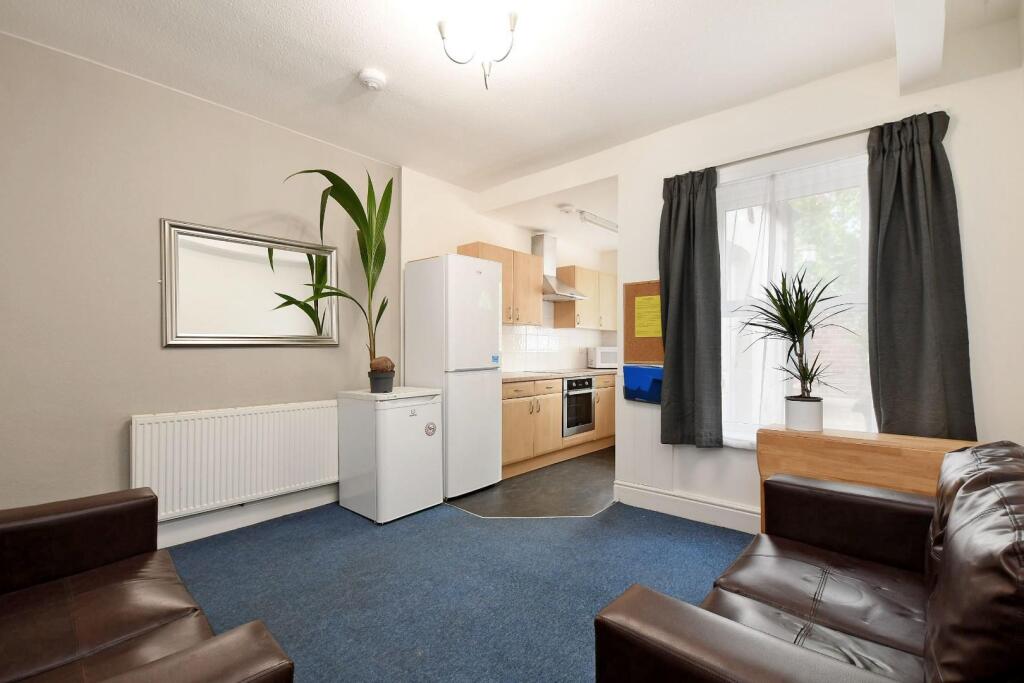 4 bed Detached for rent in Sheffield. From MBA Lettings & Property Management Ltd - Sheffield
