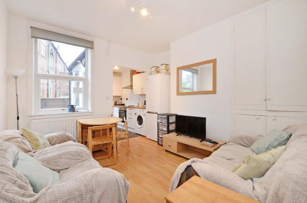 4 bed Detached for rent in Sheffield. From MBA Lettings & Property Management Ltd - Sheffield 4 bed Detached for rent in Sheffield. From MBA Lettings & Property Management Ltd - Sheffield
