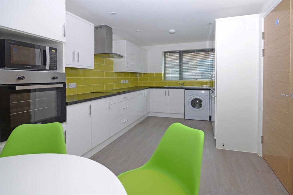 1 bed Detached for rent in Norwich. From Carvels Lettings - Norwich