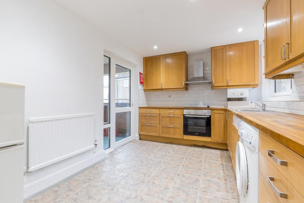 4 bed Apartment for rent in Camden Town. From Olivers Town - Kentish Town - Sales