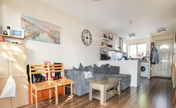 3 bed Mid Terraced House for rent in Egham. From Chancellors - Sunbury 3 bed Mid Terraced House for rent in Egham. From Chancellors - Sunbury