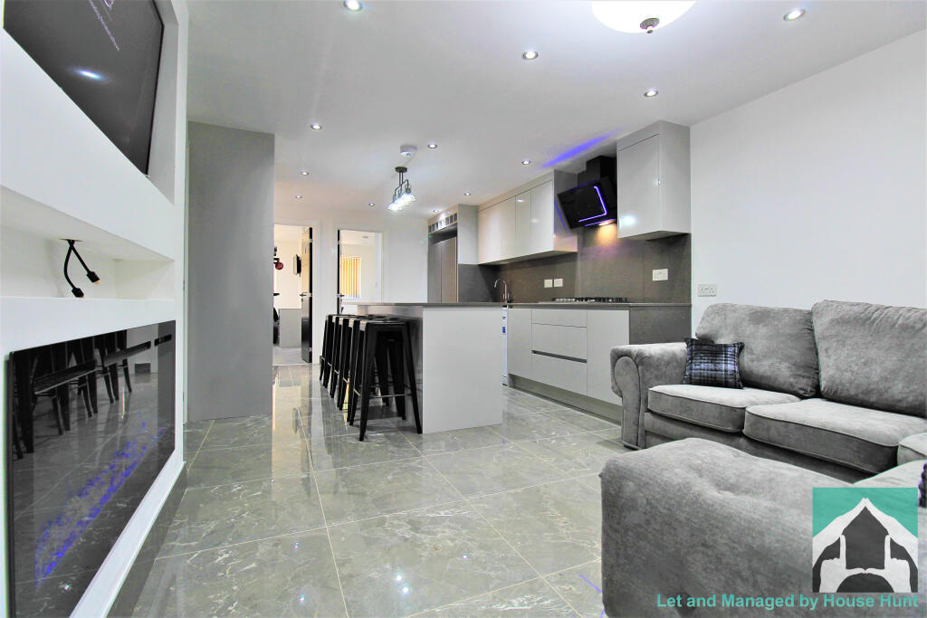 6 bed Mid Terraced House for rent in Birmingham. From House Hunt - Birmingham