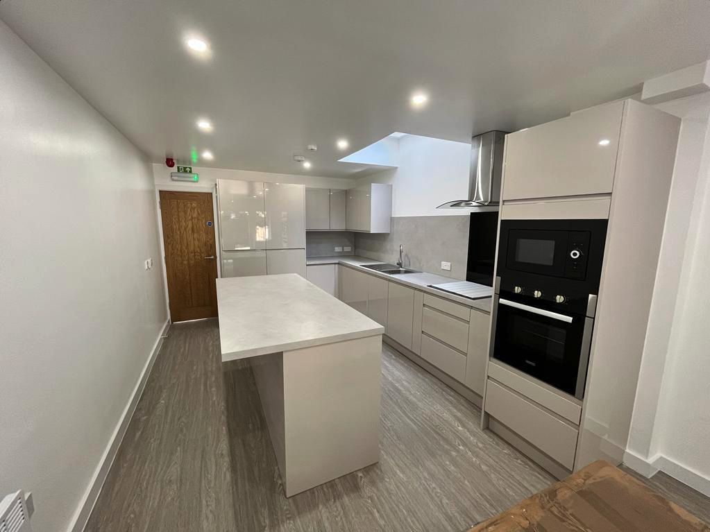 5 bed Mid Terraced House for rent in Birmingham. From House Hunt - Birmingham